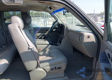 2003 Chevrolet Silverado K1500 z USA, uszkodzony, nr VIN 2GCEK19T831405373